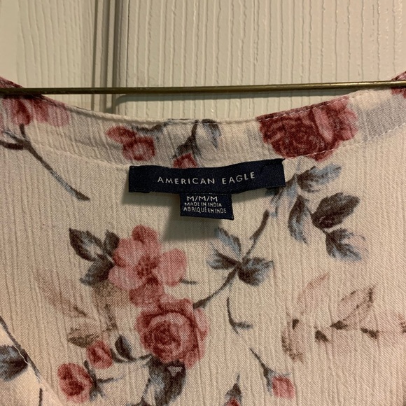 AE floral ruffle shirt - Picture 2 of 5